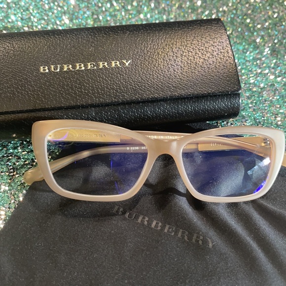 Burberry BE2232 Italian designer frames - Picture 3 of 4